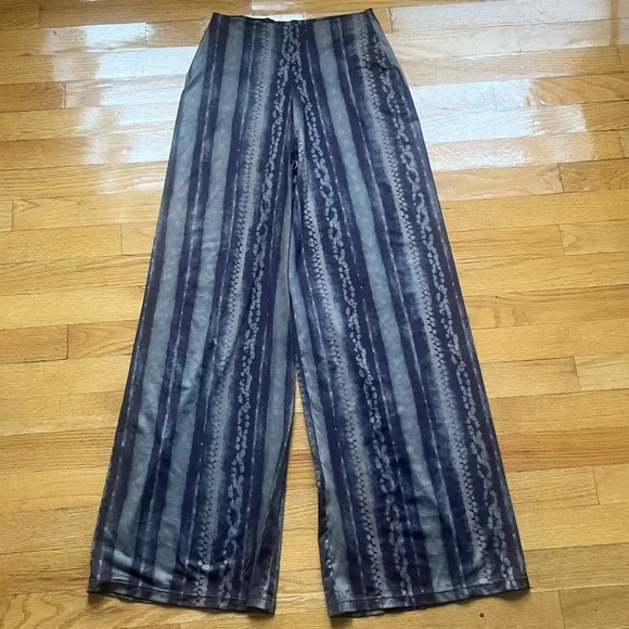 Thaikila Tempo pants reptile print, S - Picture 11 of 16